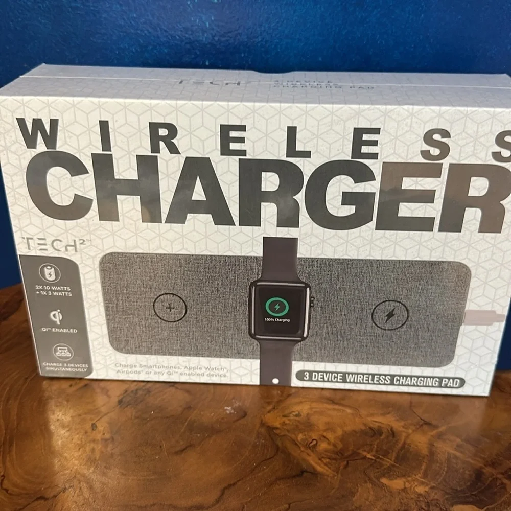 New Factory Sealed Tech2 Wireless Charger 3-Device Charging Pad
